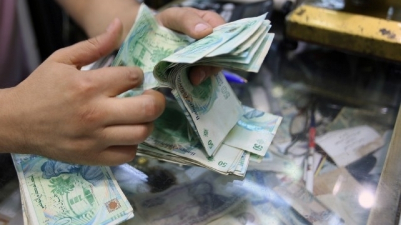 لمجابهة نقص السيولة لدى البنوك ..  البنك المركزي يرفع من حجم الأموال المتداولة إلى 20.4  مليار دينار